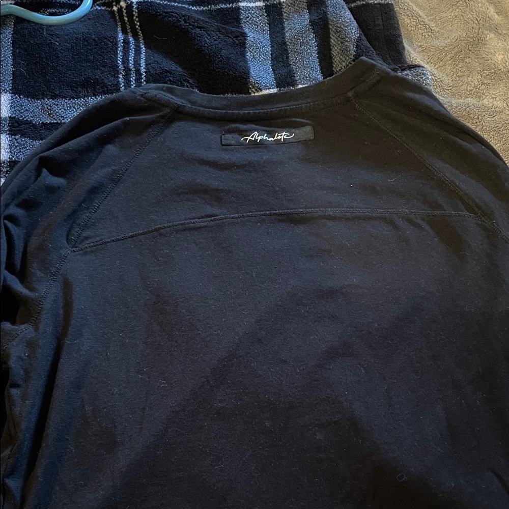Alphalete Men's Long Sleeve Black Tee